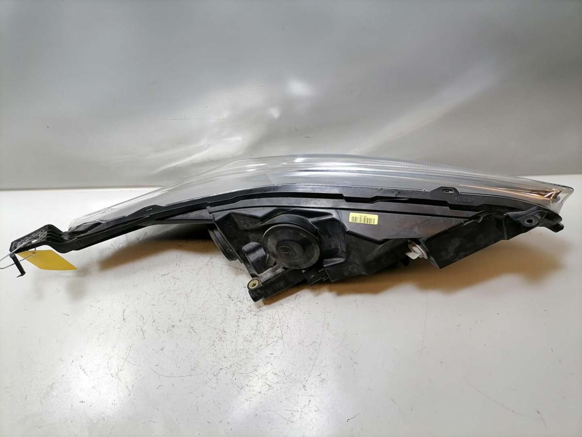 Ford Fiesta original Scheinwerfer vorn links Halogen mit LED Tagfahrlicht Bj.2016 Ford Fiesta original Scheinwerfer vorn links Halogen mit LED Tagfahrlicht Bj.2016